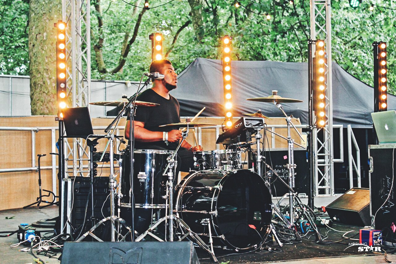 Playing with Allie X at the British Summer Time Festival at Hyde Park in London, July 2016 - Photo Credit: http://www.morningstarmedia.co.uk